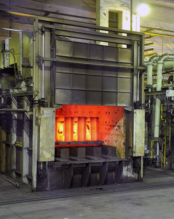 Car-bottom heat treating furnace at UTEC Industrial